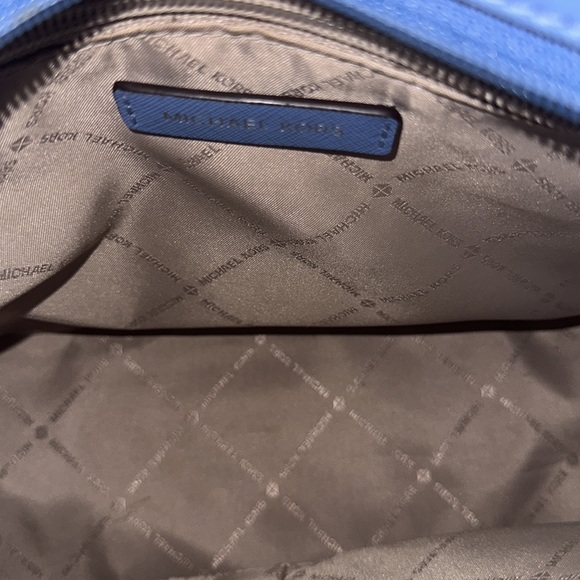 Michael Kors Studded Bag/Crossbody - Picture 8 of 8